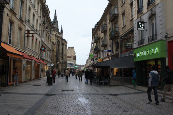 Fichier:Rue saint pierre.jpg